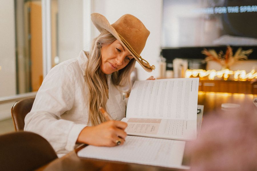 Studying NSTPA's online spray tan certification course